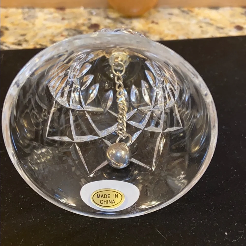Vintage Crystal bells 1999 by Living Quarters Set 2 Guc